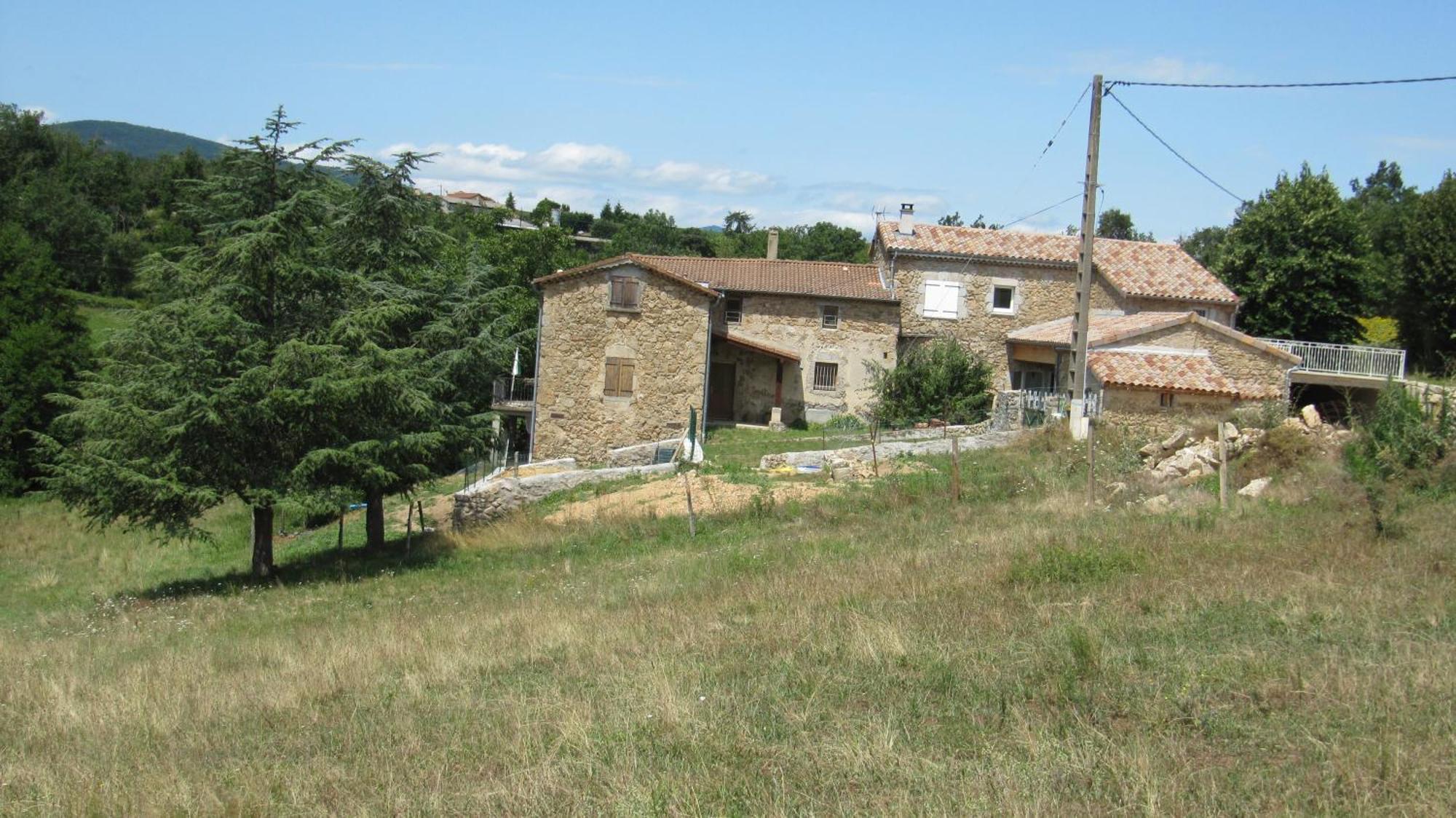 Ancienne Ferme Tranquille En Haute Ardeche Etables  Esterno foto