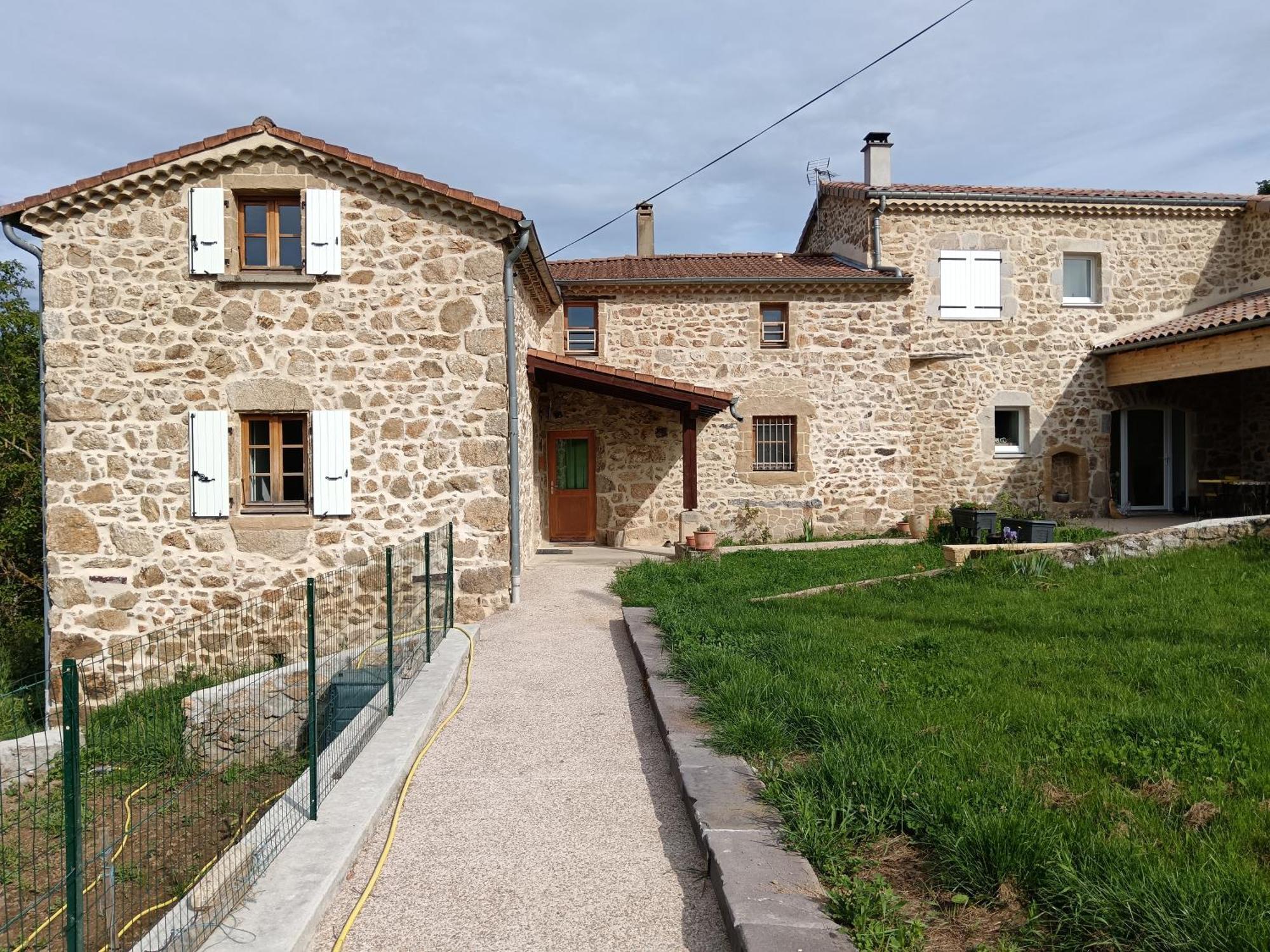 Ancienne Ferme Tranquille En Haute Ardeche Etables  Esterno foto